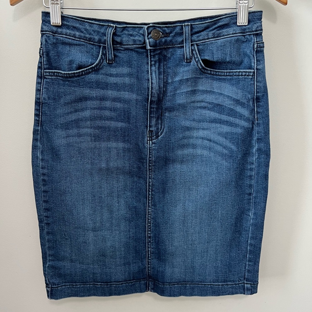 Just Black Brand Denim Skirt Women’s Size Medium Stretch Distressed Made In USA